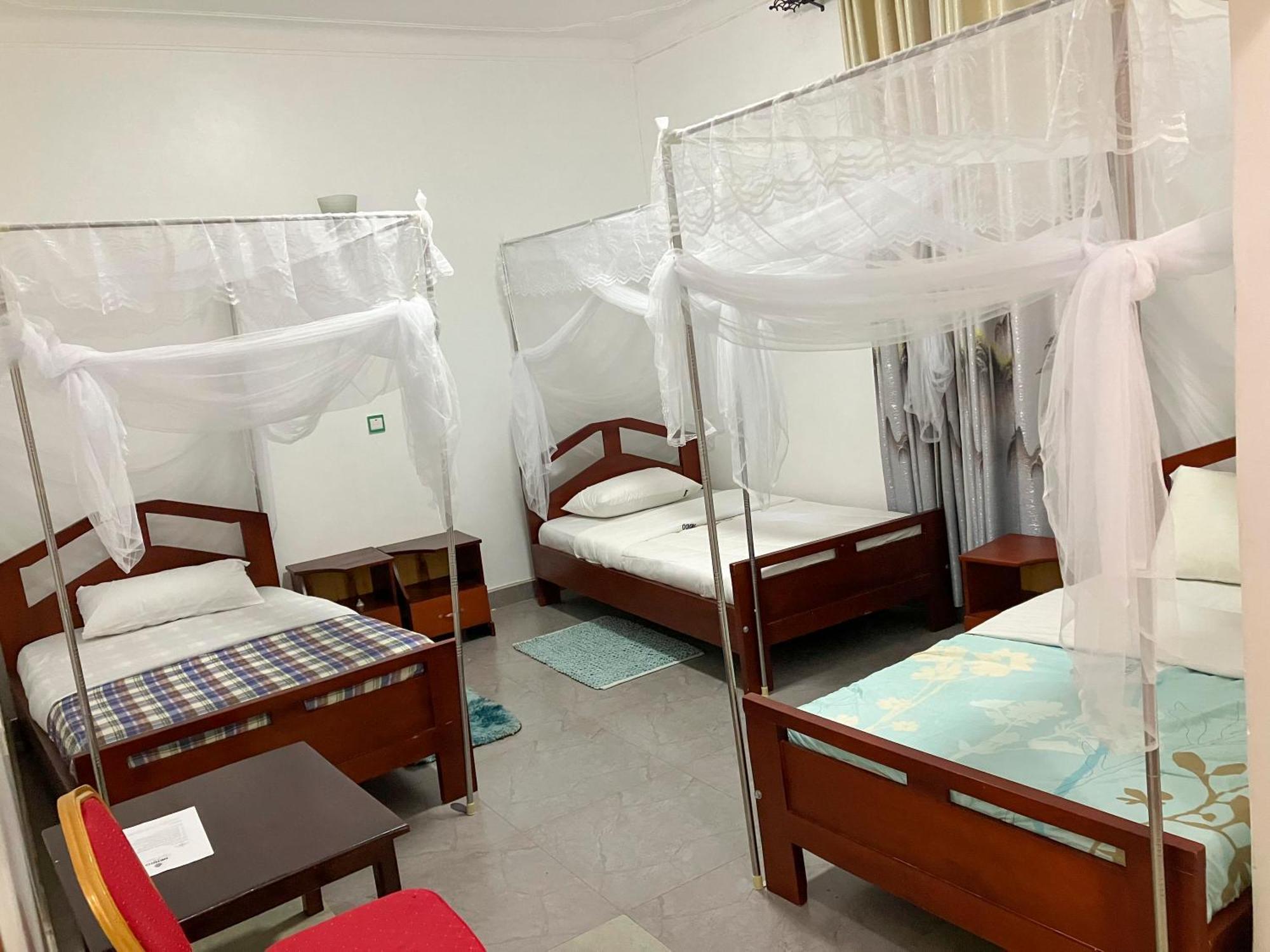Hendo Hotel エンテベ エクステリア 写真